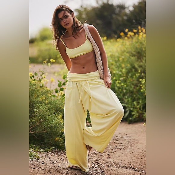 Free People Pants - Free People Hot Shot Sport Pants size M new no tag